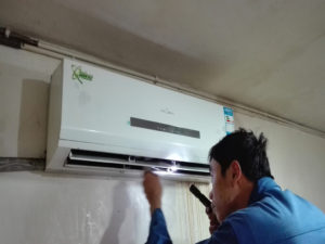 阿鲁科尔格力空调电话是多少